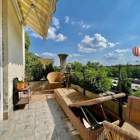 Villa With Terrace Overlooking The City Park Budapest Exterior photo